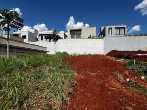 Terreno à venda em Piracicaba, Santa Rosa, com 326 m², Condomínio Villa Bela Vista