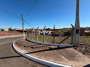 Terreno à venda no bairro Parque Residencial Monte Rey em Piracicaba — 207 m²