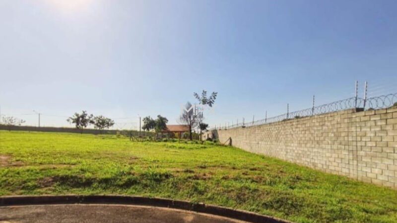 Terreno à venda no Condomínio Quinta do Engenho em Rio das Pedras