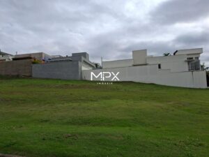 Terreno à venda no Condomínio Damha I em Piracicaba