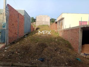 Terreno à venda no bairro Santa Terezinha em Piracicaba