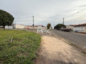 Terreno à venda no Residencial São Luiz em Piracicaba — 258 m²