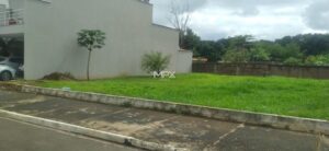 Terreno à venda em Piracicaba, Dois Córregos, com 218.86 m², Condomínio Habitare