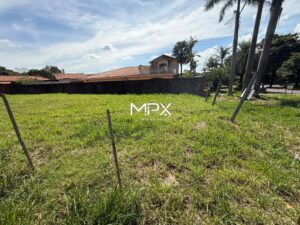 Terreno à venda no bairro Santa Rita em Piracicaba — 648 m²