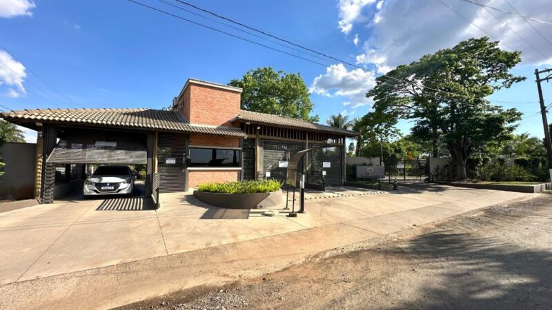 Terreno à venda no Condomínio Quinta Santa Helena em Piracicaba.