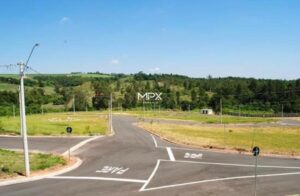 Terreno à venda em Piracicaba, Horto, com 305 m², Condomínio Portal do Horto