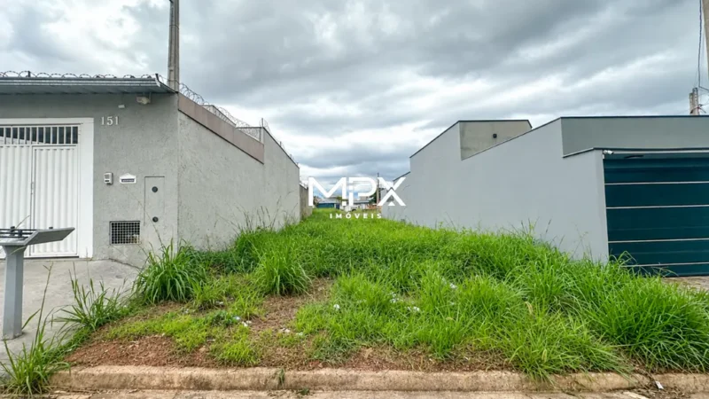 Terreno à venda no bairro Campestre em Piracicaba — 220 m²