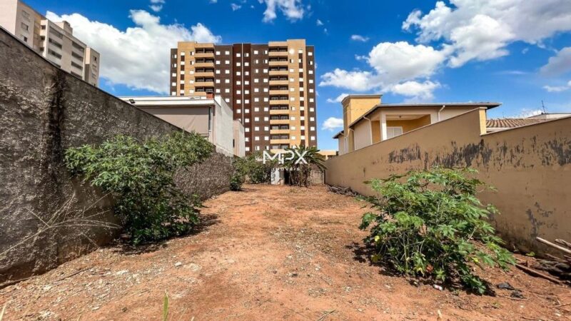 Terreno à venda no bairro Parque Santa Cecilia em Piracicaba