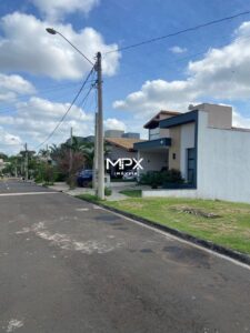 Terreno à venda em Piracicaba, Condomínio Reserva das Paineiras, com 200 m²