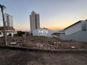 Terreno à venda em Piracicaba, Castelinho, com 180.01 m² — Cód. MPX-TE2807