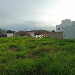 Terreno à venda no bairro Jardim São Francisco em Piracicaba.