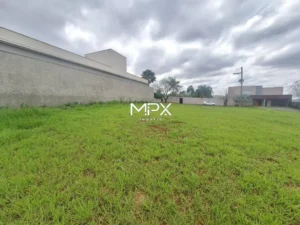 Terreno à venda no Condomínio Residencial Morada dos Pássaros em Rio das Pedras