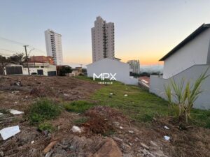 Terreno à venda em Piracicaba, Castelinho, com 180.01 m²