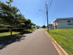 Terreno à venda no Condomínio Villa Bela Vista em Piracicaba