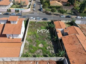 Terreno à venda no bairro Parque Santa Cecília em Piracicaba