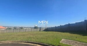 Terreno à venda em Piracicaba, Santa Rosa, com 561.12 m², Residencial Villa D áquila