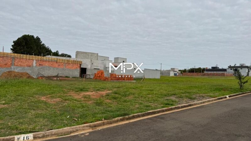 Terreno à venda no Condomínio Quinta do Engenho em Rio das Pedras — 331 m²