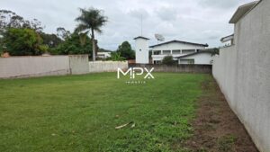 Terreno à venda no Condomínio Colinas de Piracicaba em Piracicaba