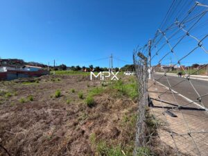Terreno à venda no bairro Parque Residencial Monte Rey em Piracicaba — 207 m²