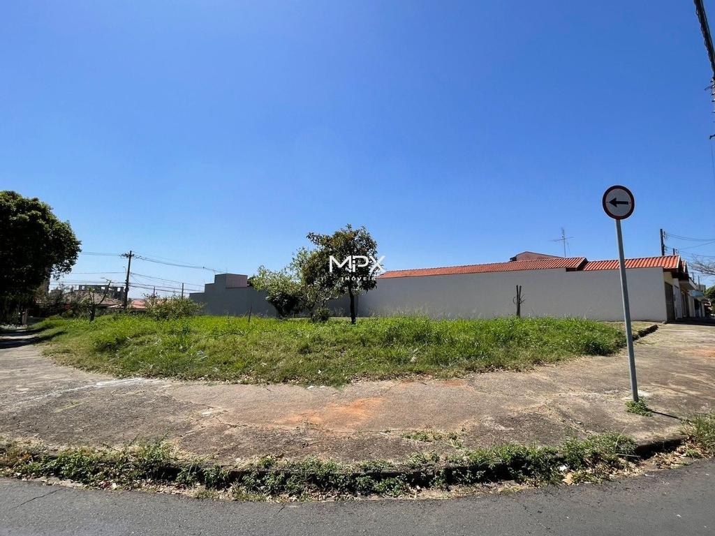 Terreno à venda em Piracicaba, Castelinho, com 358 m²
