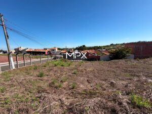 Terreno à venda no bairro Parque Residencial Monte Rey em Piracicaba — 207 m²