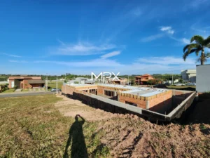 Terreno à venda no Condomínio Terras de Ártemis em Piracicaba — 547 m²