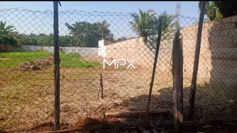 Terreno à venda no bairro Dois Córregos em Piracicaba — 1.411 m²