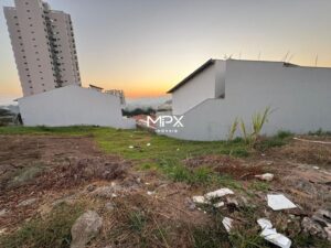 Terreno à venda em Piracicaba, Castelinho, com 180.01 m²
