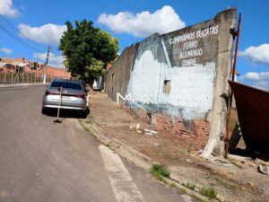 Terreno à venda no bairro Parque Residencial Monte Rey em Piracicaba — 300 m²