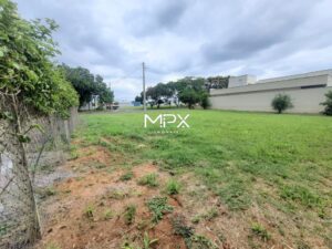 Terreno à venda no Residencial Fazenda Pinheirinho em Rio das Pedras — 300 m²
