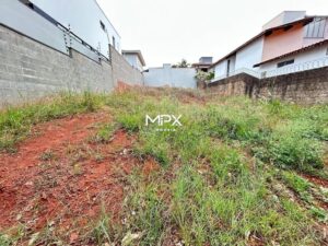 Terreno à venda no bairro Parque Santa Cecília em Piracicaba