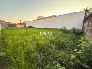 Terreno à venda no Parque Santa Cecília em Piracicaba.