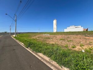 Terreno à venda em Piracicaba, Jardim São Francisco, com 255 m², Canadá Residencial