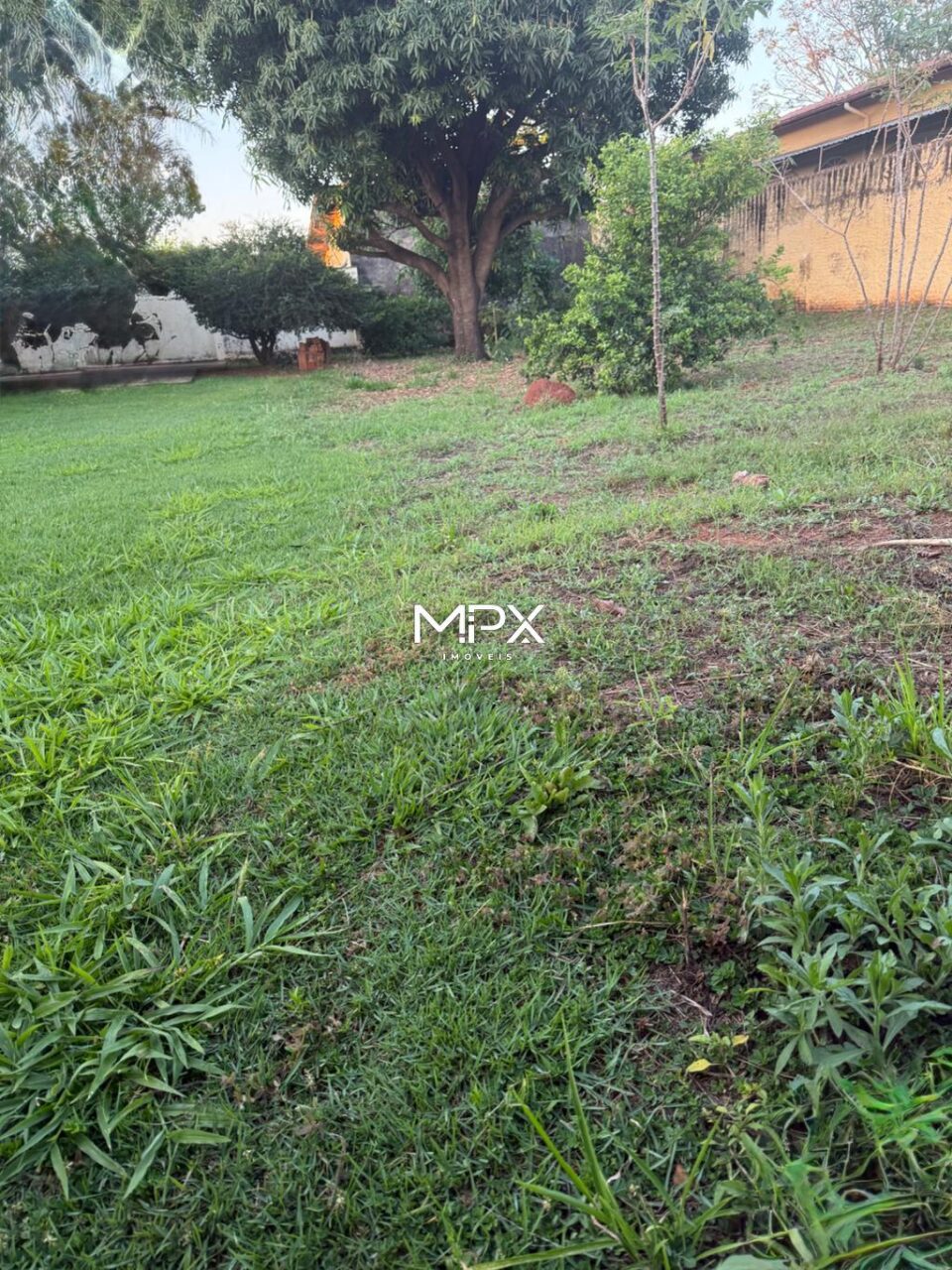 Terreno à venda no bairro Parque Santa Cecília em Piracicaba — 360 m² — Cód. MPX-TE3312
