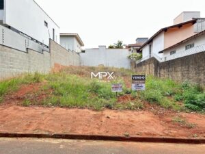 Terreno à venda no bairro Parque Santa Cecília em Piracicaba