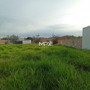 Terreno à venda no bairro Jardim São Francisco em Piracicaba.