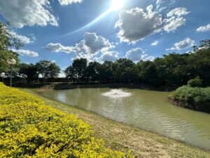Terreno à venda no Condomínio Quinta Santa Helena em Piracicaba.