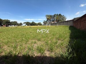 Terreno à venda no bairro Santa Rita em Piracicaba — 648 m²