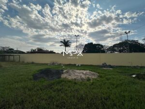 Terreno à venda no Condomínio Quinta Santa Helena em Piracicaba.