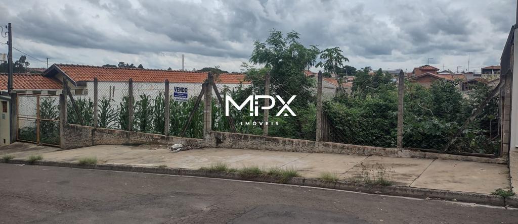 Terreno à venda no Residencial Paineiras em Piracicaba.