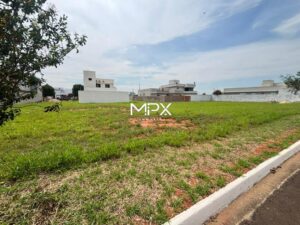 Terreno à venda no Residencial Novo Campestre em Piracicaba