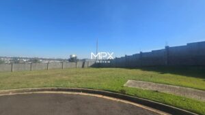 Terreno à venda em Piracicaba, Santa Rosa, com 561.12 m², Residencial Villa D áquila