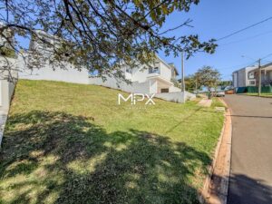Terreno à venda no Condomínio Villa Bela Vista em Piracicaba