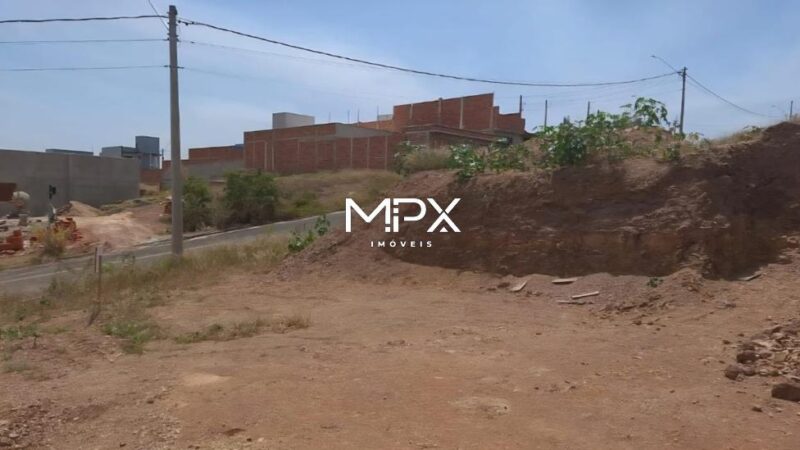Terreno à venda no bairro Campestre em Piracicaba