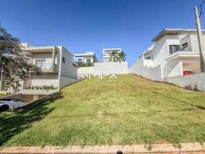 Terreno à venda no Condomínio Villa Bela Vista em Piracicaba
