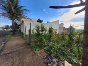 Terreno à venda em Piracicaba, Residencial Bertolucci, com 215 m²