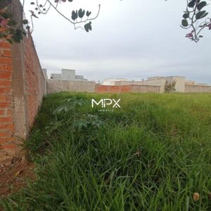 Terreno à venda no bairro Jardim São Francisco em Piracicaba.