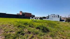 Terreno à venda no Residencial Reserva Jardins em Piracicaba.