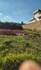 Terreno à venda no bairro Jardim São Francisco em Piracicaba — 300 m² — Cód. MPX-TE3213