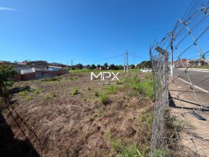 Terreno à venda no bairro Parque Residencial Monte Rey em Piracicaba — 207 m²
